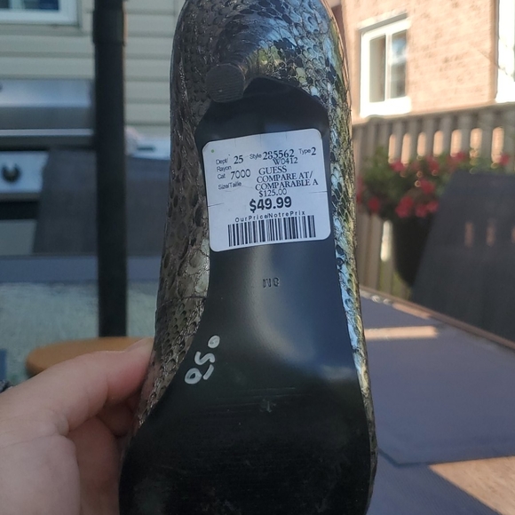 Shoes - Picture 4 of 4